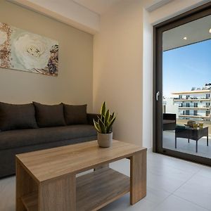 Suite Lit Queen-Size avec Accès aux Personnes Handicapées